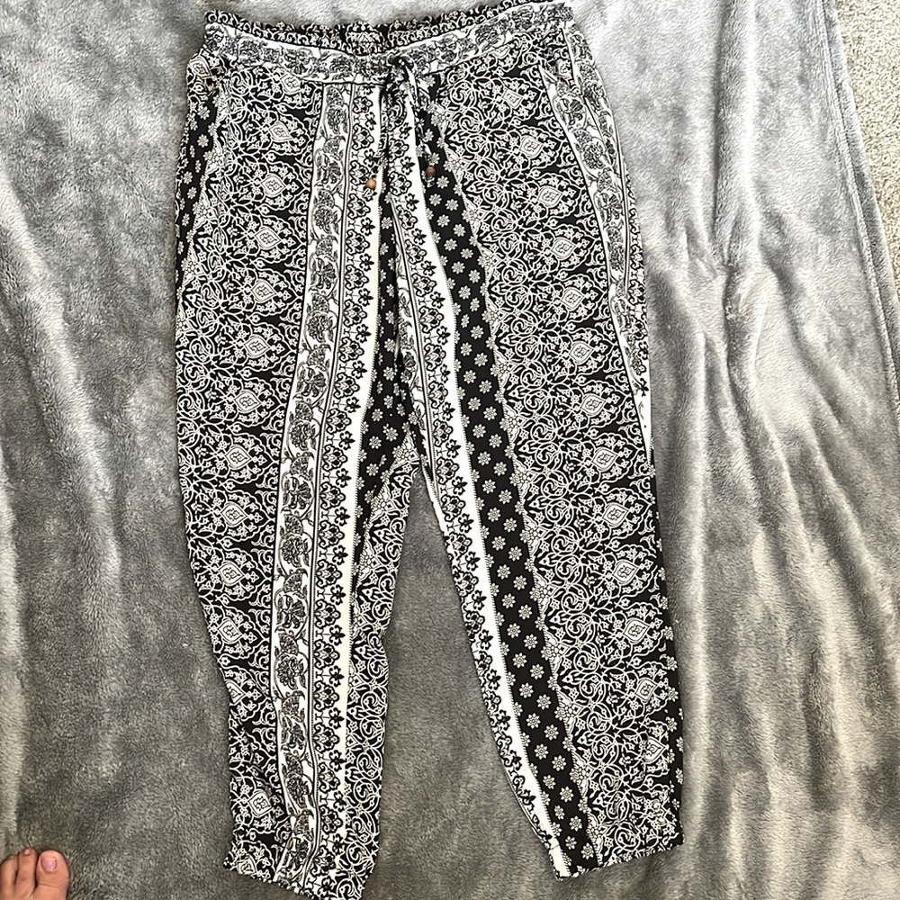 Lightweight print pants size XL